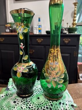 Ucagco VTG Hand Painted Floral Gold Trim Emerald Green Glass Bud Vase set of 2